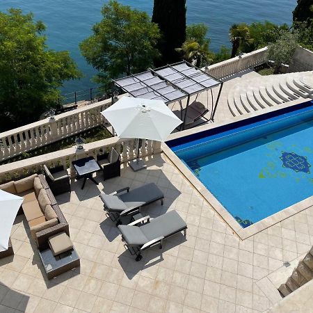 Villa Isabella - Luxury With Style Right Next To The Beach, Private Pool And Sea View Opatija Exteriér fotografie